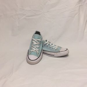 Teal low top converse Womens size 6
